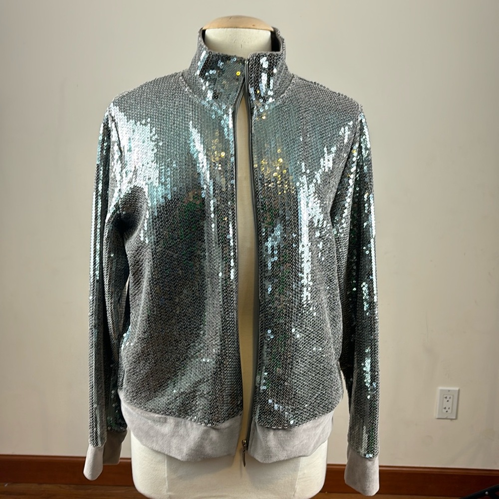 Kaktus brand silver sequin zip up jacket. Women’s size large.